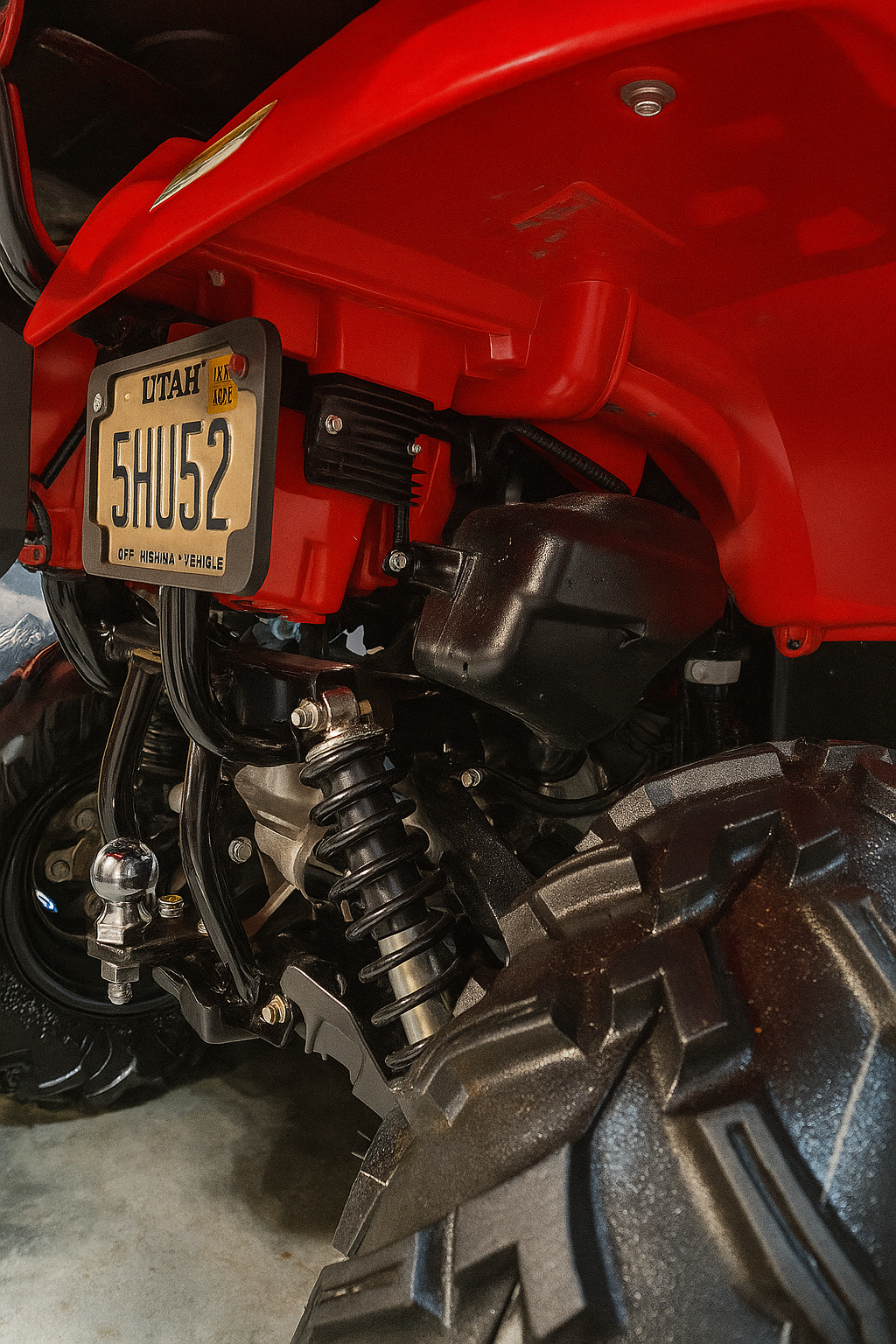 Elite License Plate Bracket – Fits 2005+ Honda Foreman 500 / 520